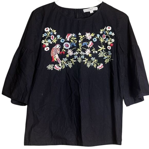 Loft Embroidered Bell Sleeve Floral Parrot Blouse Size XS - Picture 7 of 7